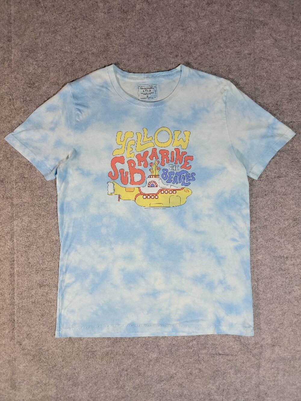 The Beatles Yellow Submarine Cloud Tie-Dye T-Shirt by Abercrombie & Fitch Mens M